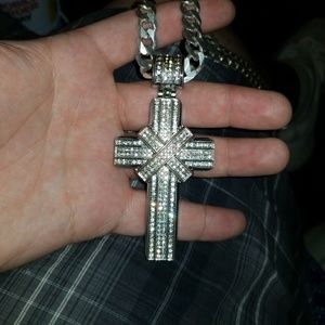 Cuban Link Chain With Pendant